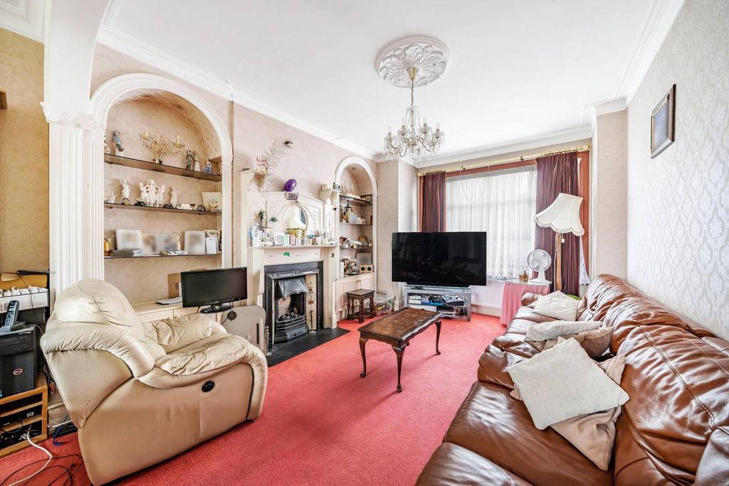 Property photo 1 of 14