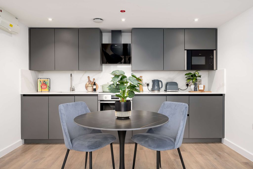 Property photo 1 of 7 48 Park Street - Show Apartment (HQ)-26.Jpg