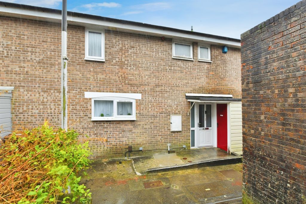 Property photo 1 of 18