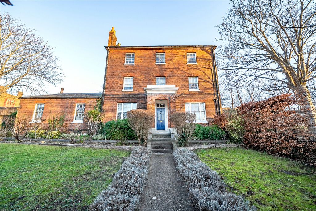 Property photo 1 of 39 Picture No. 31