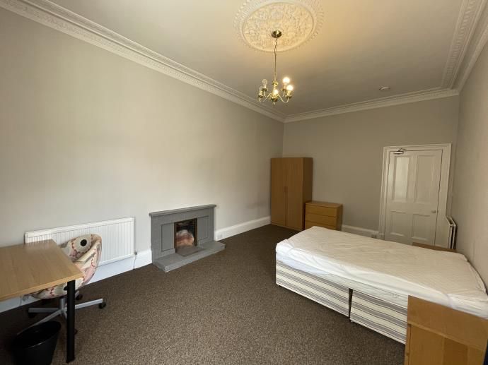 Property photo 1 of 8 Bedroom 1