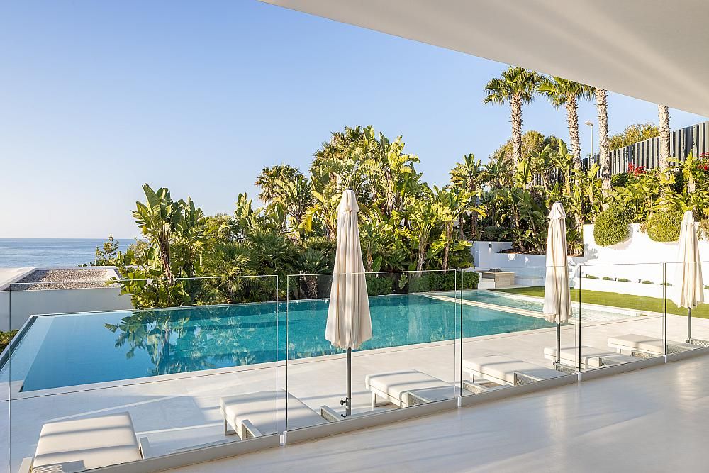 Property photo 3 of 30 Villa La V - Cap Martinet Ibiza