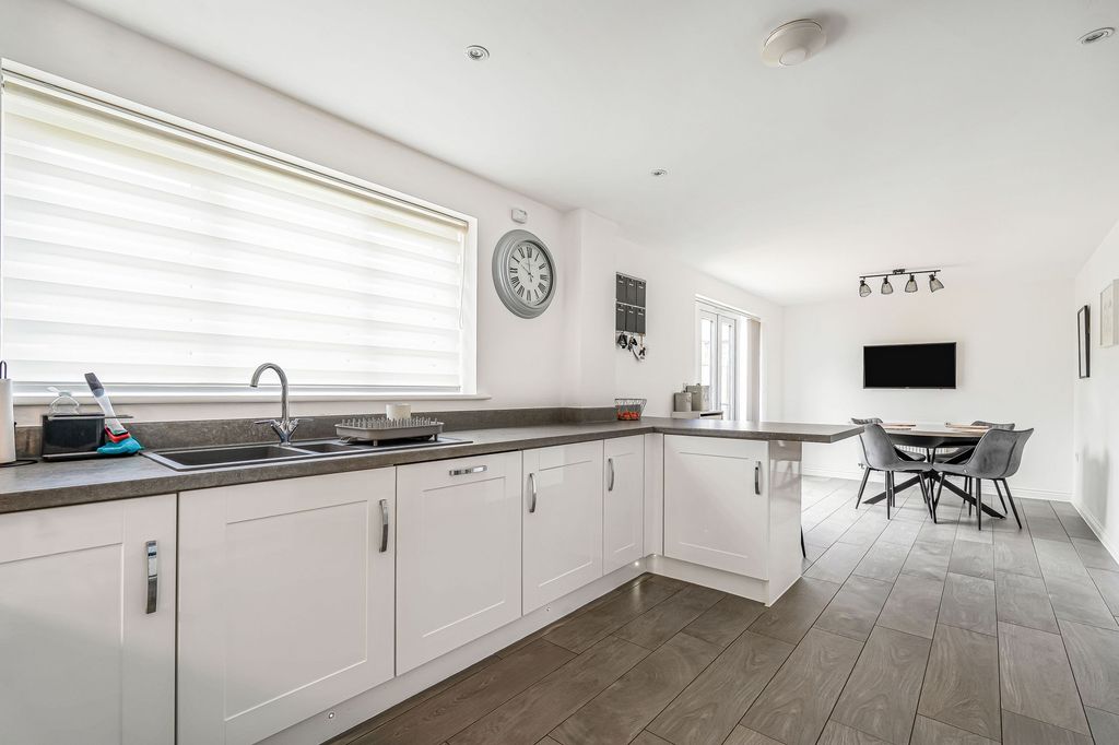 Additional image 8 of 5 bed detached house for salePiran View, Perranporth TR6