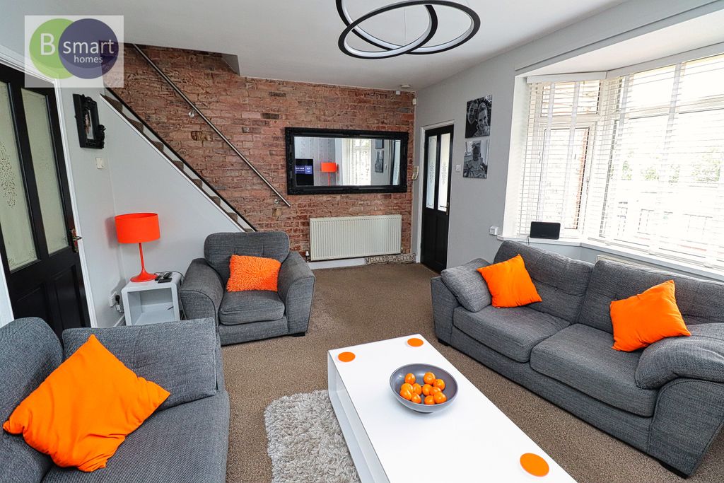 Property photo 3 of 17 Img_4807