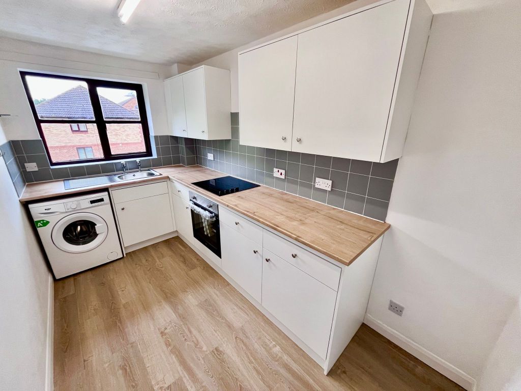 Property photo 2 of 13