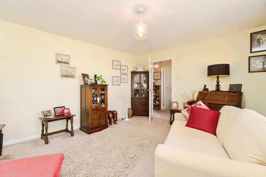 Property photo 3 of 30 Pbox-Img.Jpg