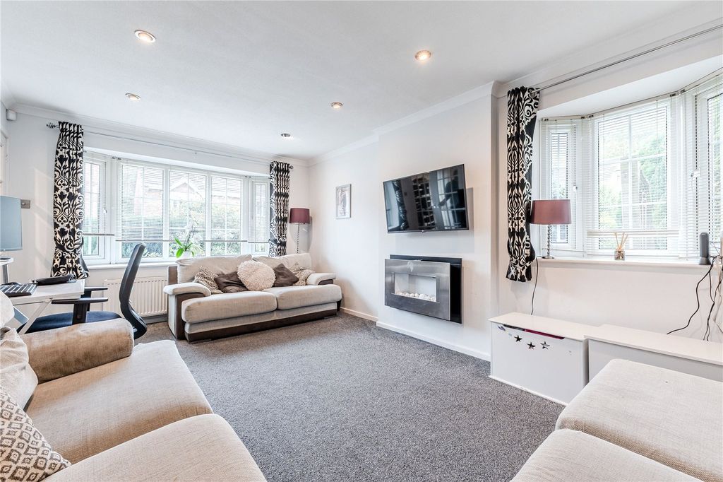 Property photo 3 of 19 Picture No. 07