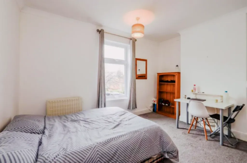 Property photo 1 of 6