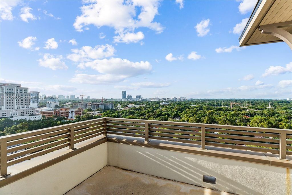 Property photo 3 of 21 <Alttext/>