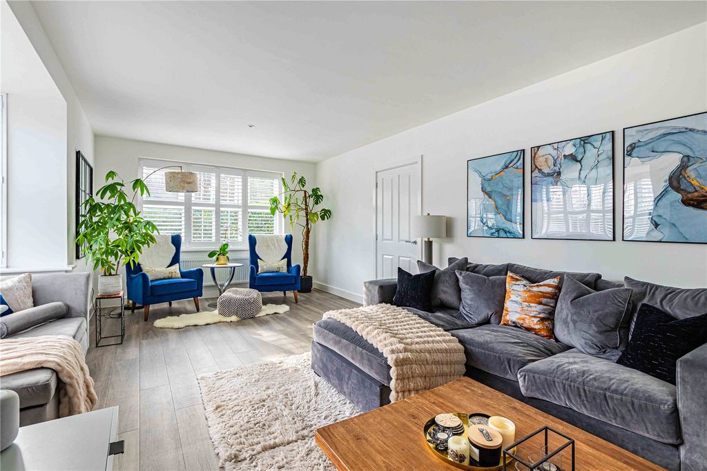 Property photo 2 of 36 Picture No. 38