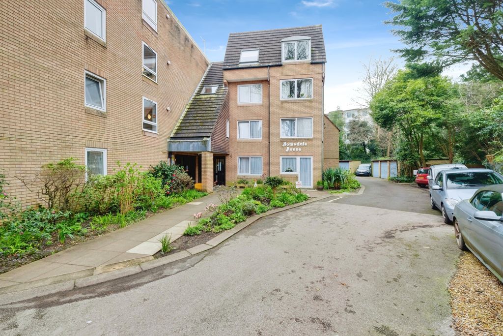 Property photo 1 of 11 General View