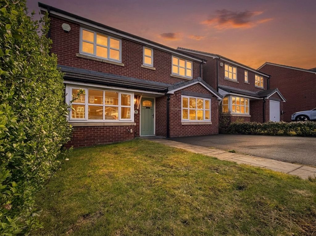 Property photo 1 of 31