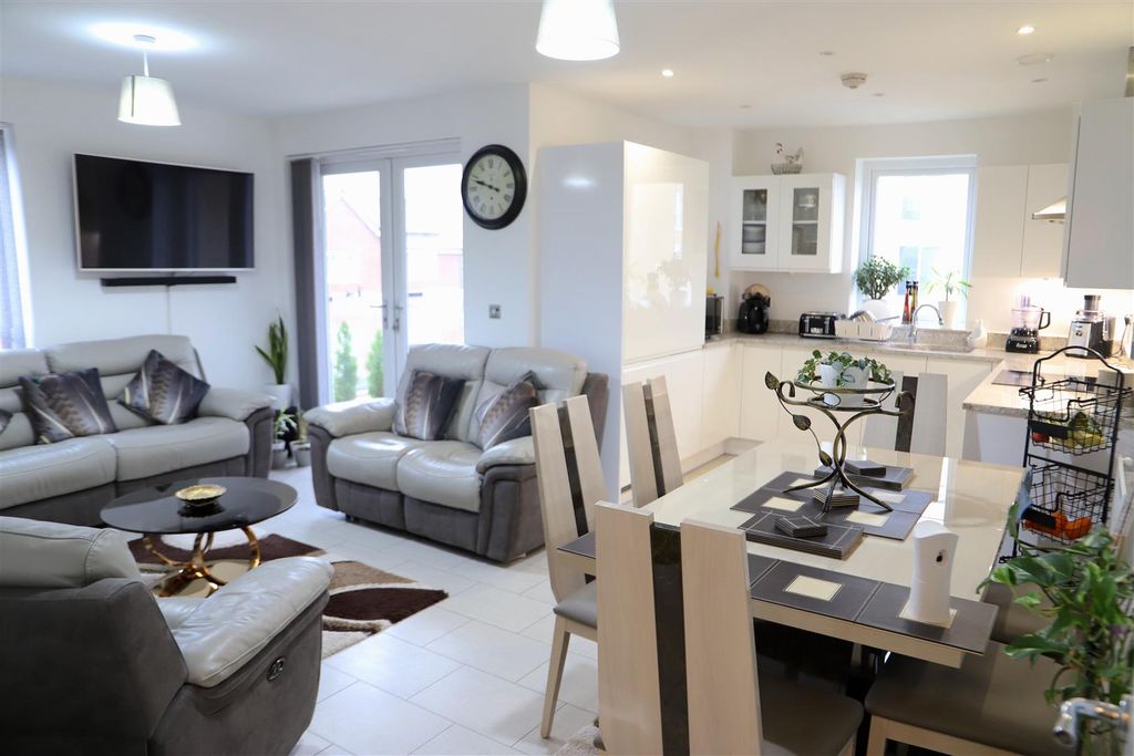 Property photo 1 of 8 Img_9540.Jpg