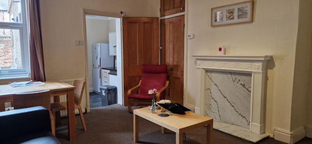 Property photo 3 of 8