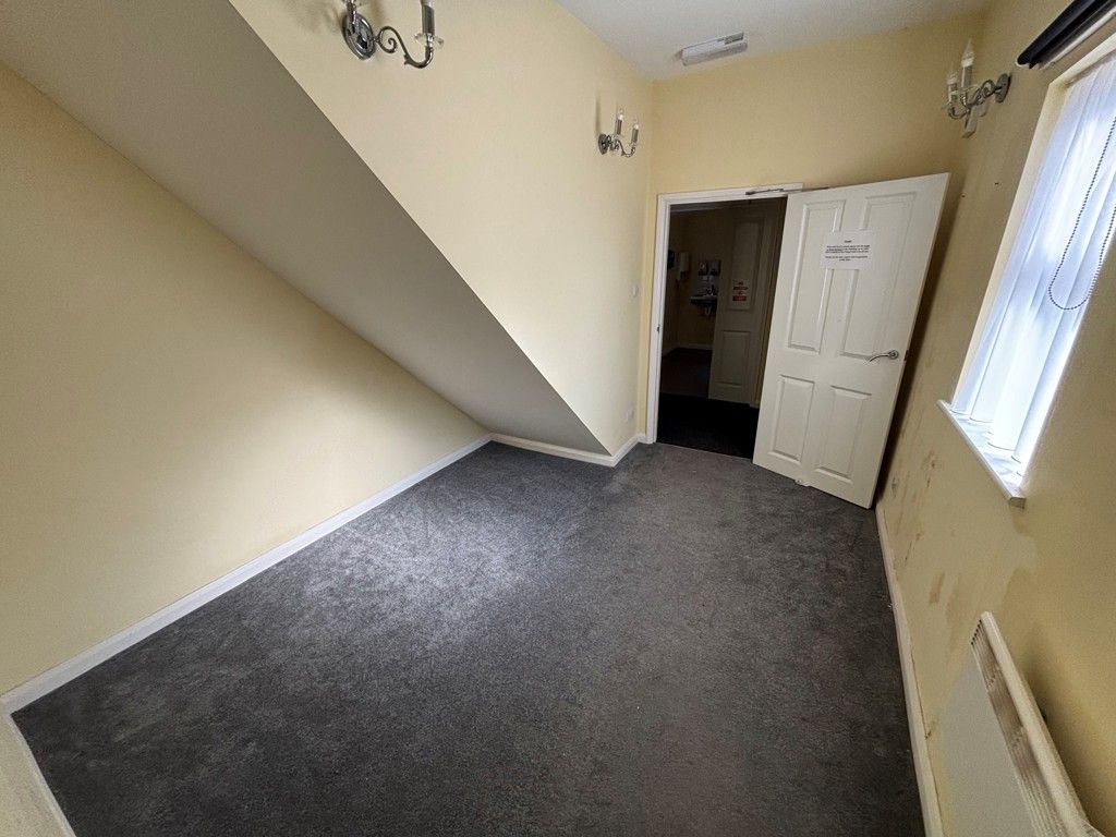 Property photo 3 of 13 Photo 18