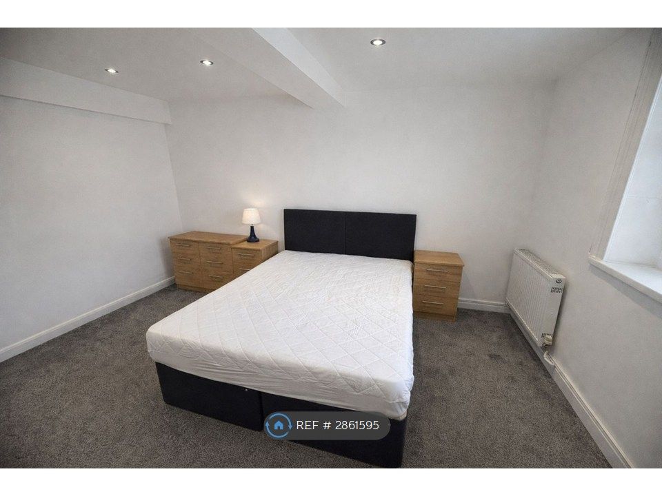 Property photo 2 of 11 Room 1