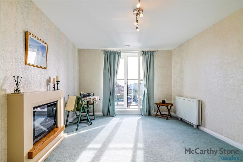Property photo 2 of 16 007.Jpg