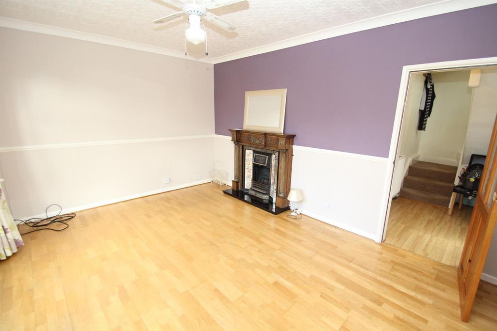 Property photo 3 of 13 Img_2032.Jpg