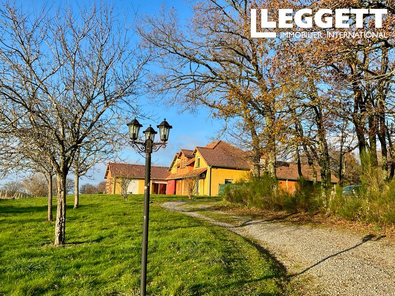 Property photo 2 of 10