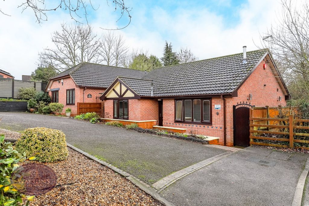 Property photo 1 of 25