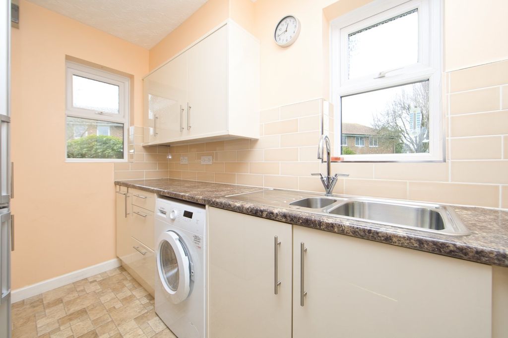 Property photo 3 of 7 Picture 3