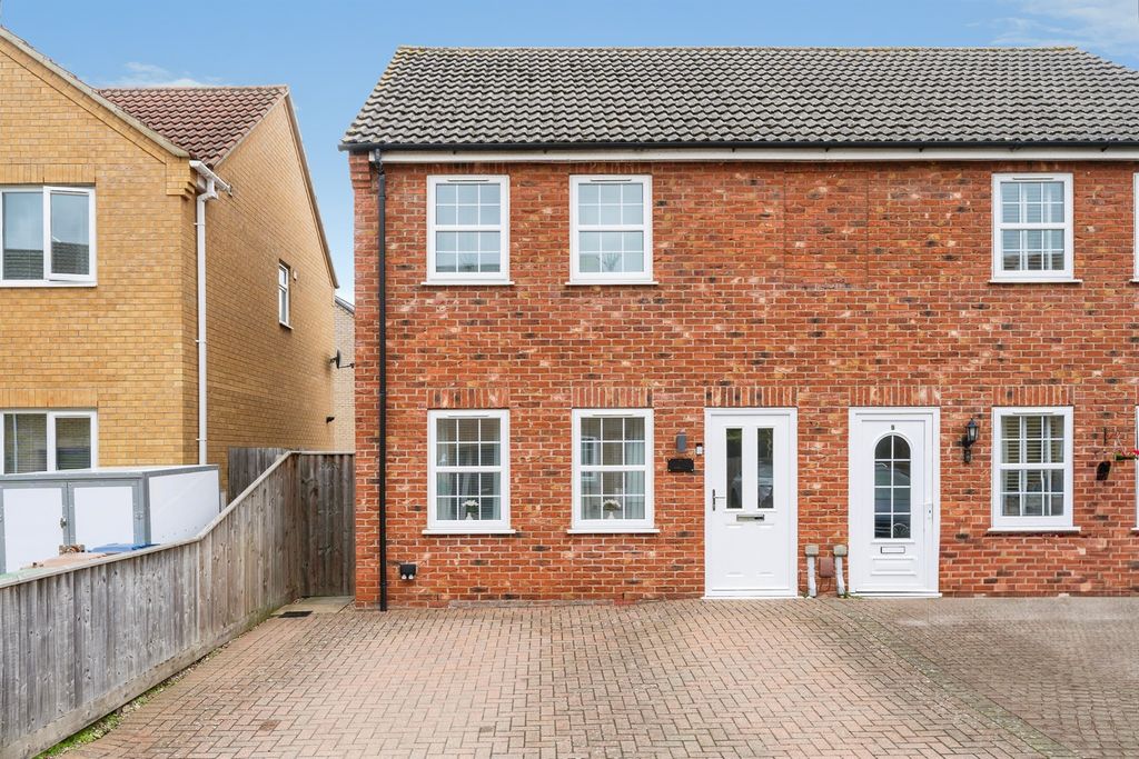 Property photo 1 of 13