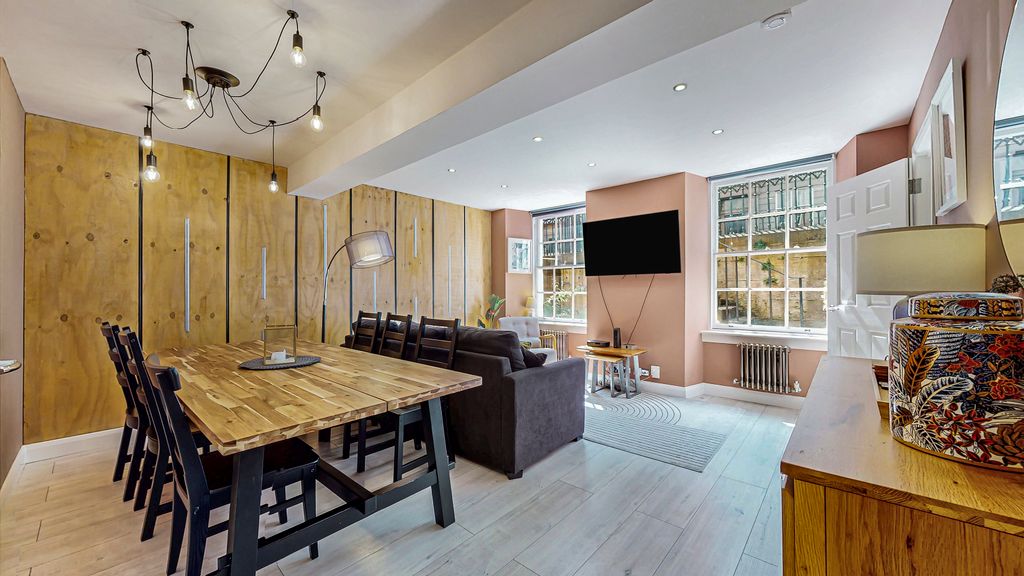 Property photo 2 of 32 23-Print-34B West Princes Street_15