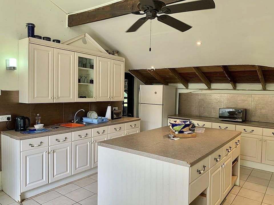 Property photo 2 of 10 11 Golf Ridge