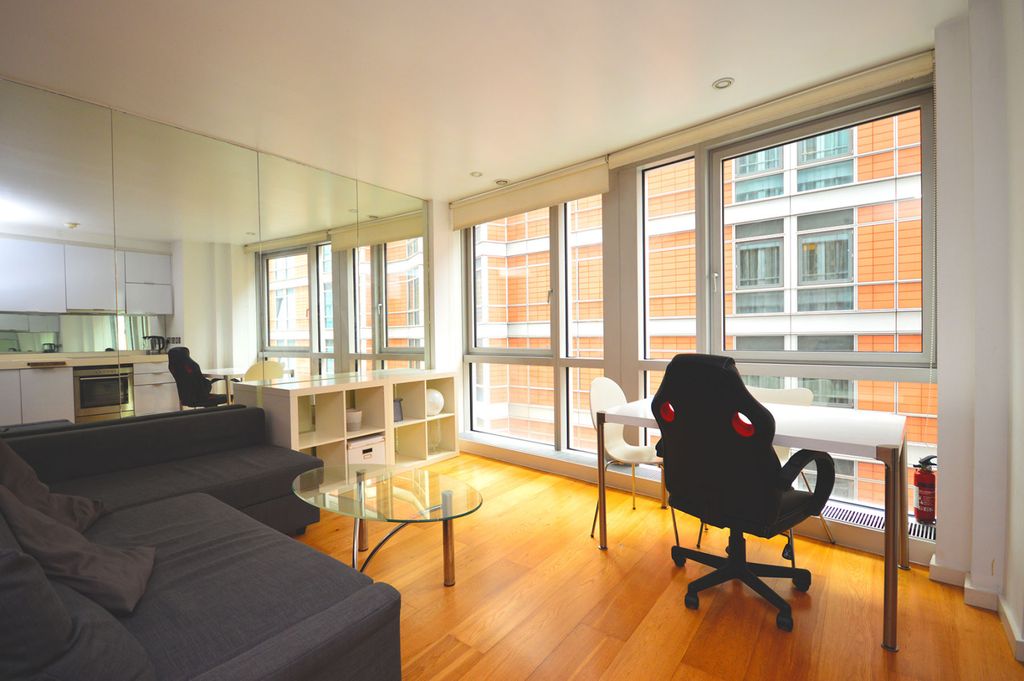 Property photo 1 of 10 1 Bedroom Studio Apartment To Rent