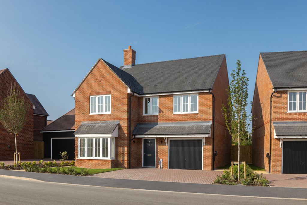 Property photo 1 of 12 Arabella Park, Great Kimble