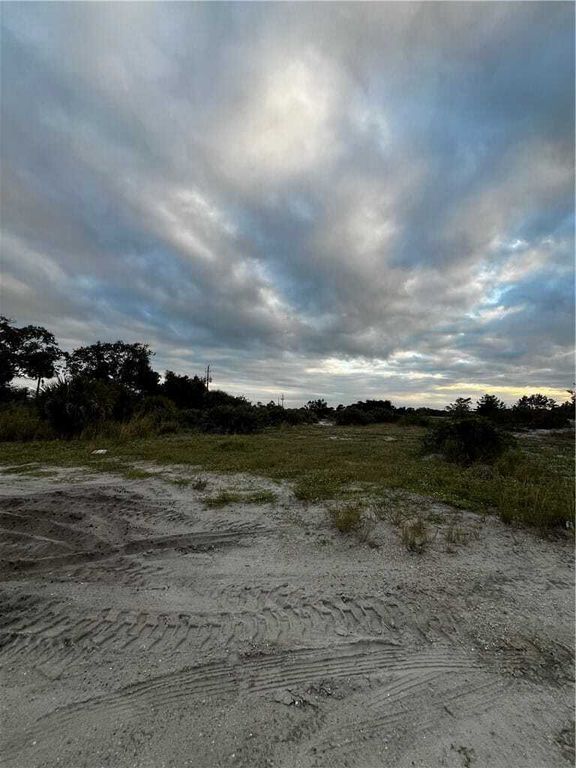 Property photo 2 of 5 <Alttext/>