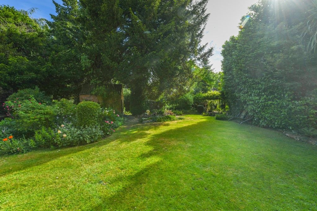 Property photo 3 of 41