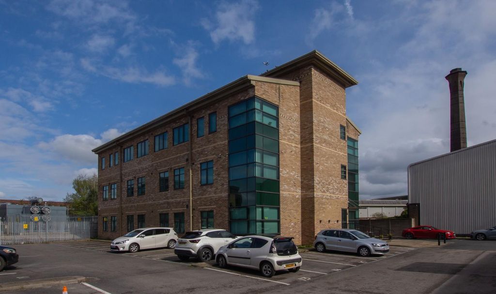 Property photo 1 of 10 Foss Place External 25.Jpg
