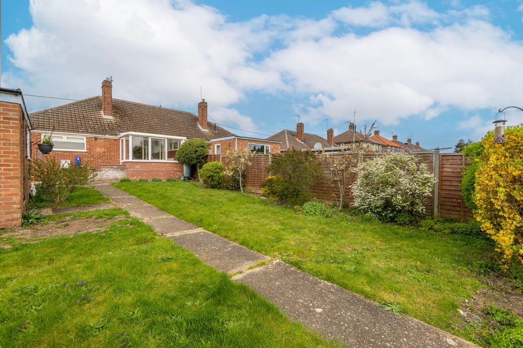 Property photo 2 of 13
