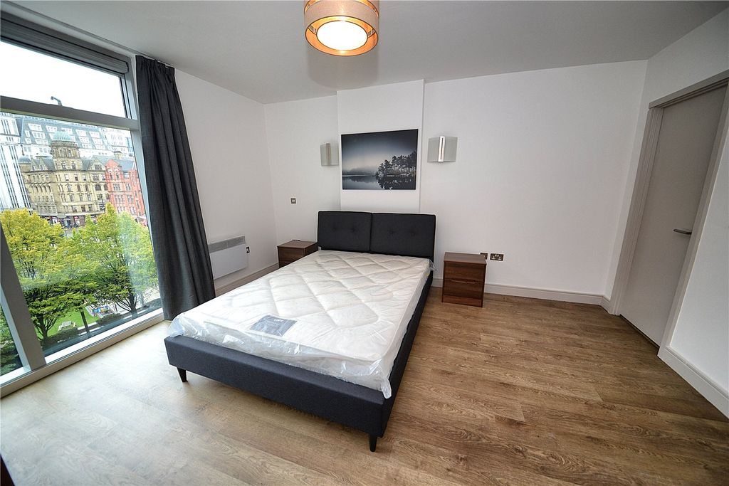 Property photo 3 of 9 Picture No. 02