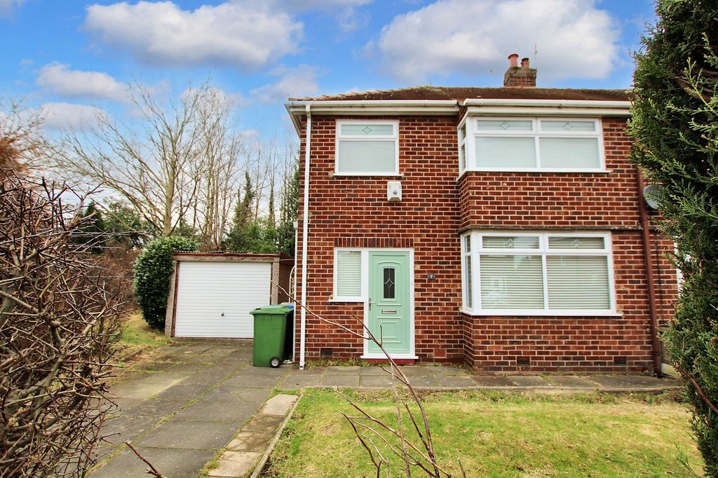 Property photo 1 of 19