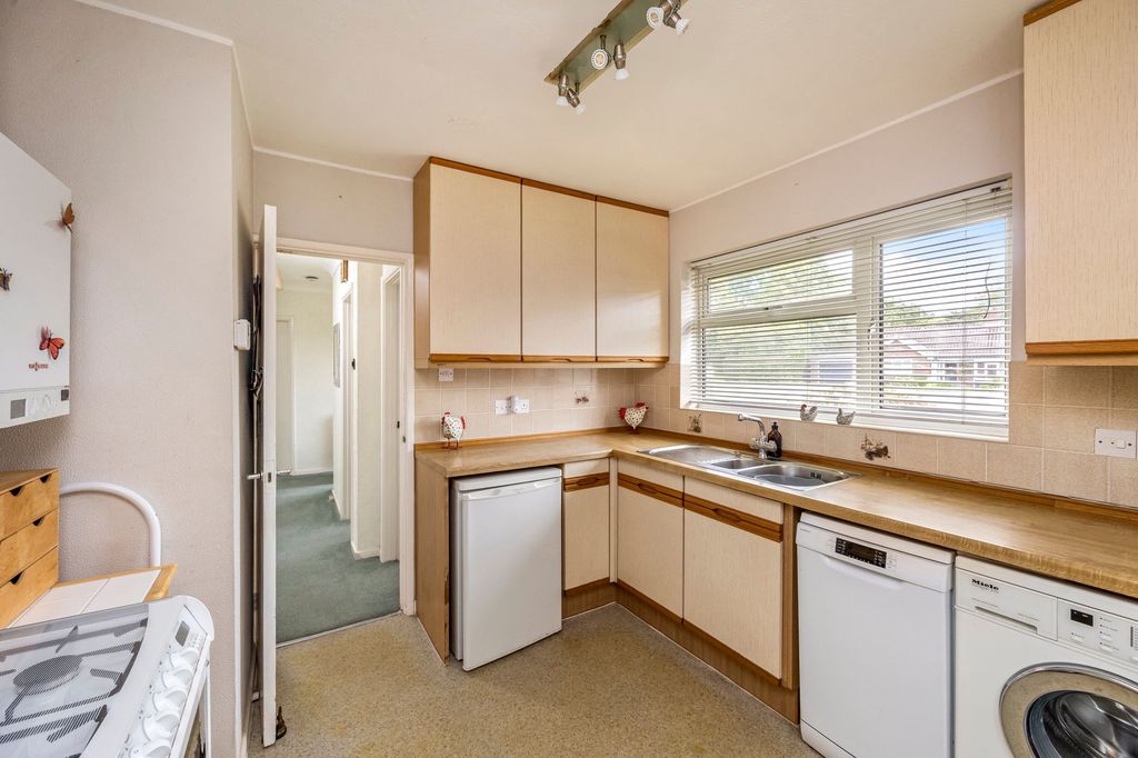 Property photo 3 of 19