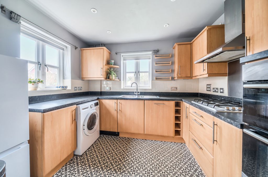 Property photo 2 of 20 1387111-23-69493B...