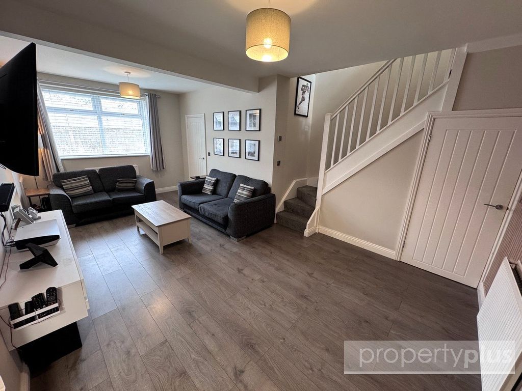 Property photo 3 of 12 Picture No. 04