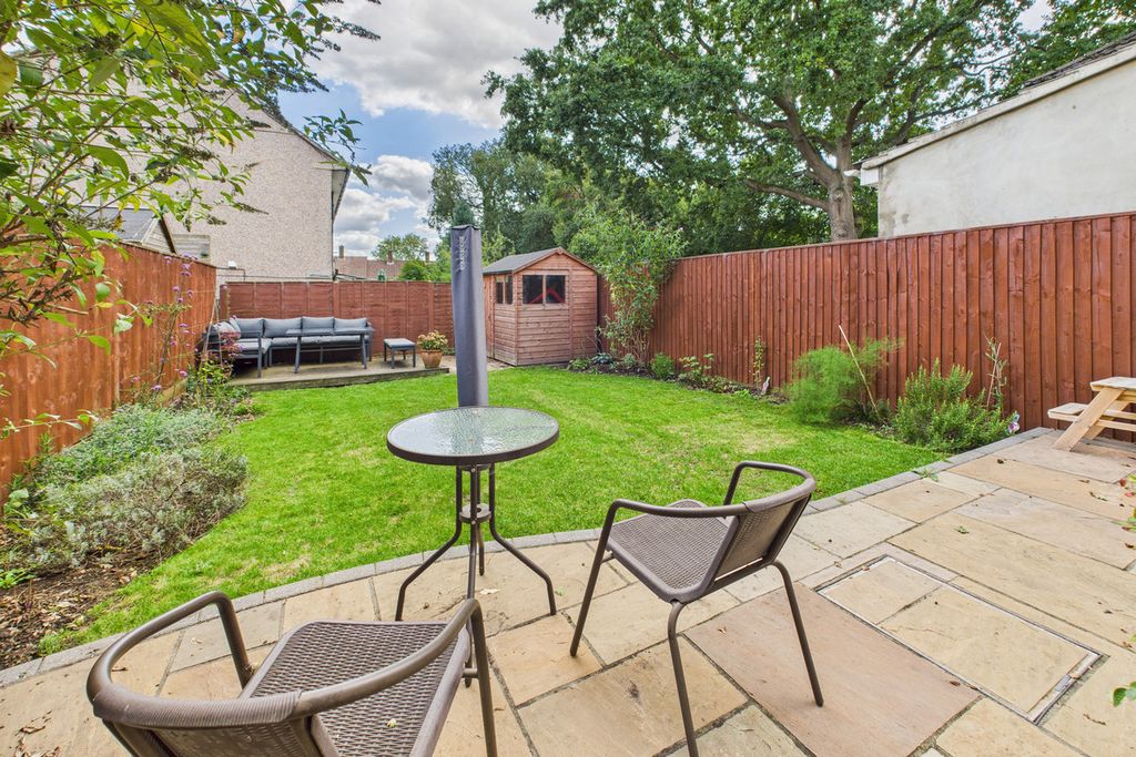 Property photo 2 of 15