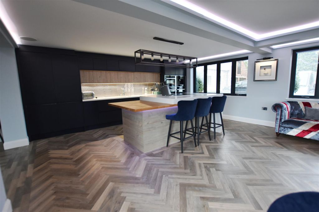 Property photo 3 of 31 Dsc_0038-P.Jpg