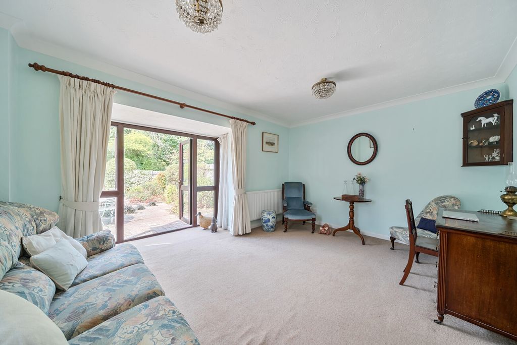 Property photo 2 of 22 1343988-7-68A863d...