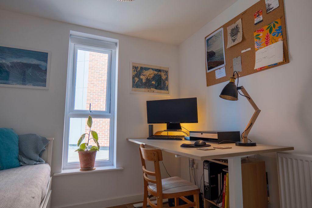 Additional image 9 of 2 bed flat to rentClos Y Rheilffordd, Barry CF62