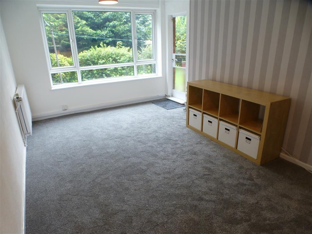 Property photo 3 of 8 Bedroom