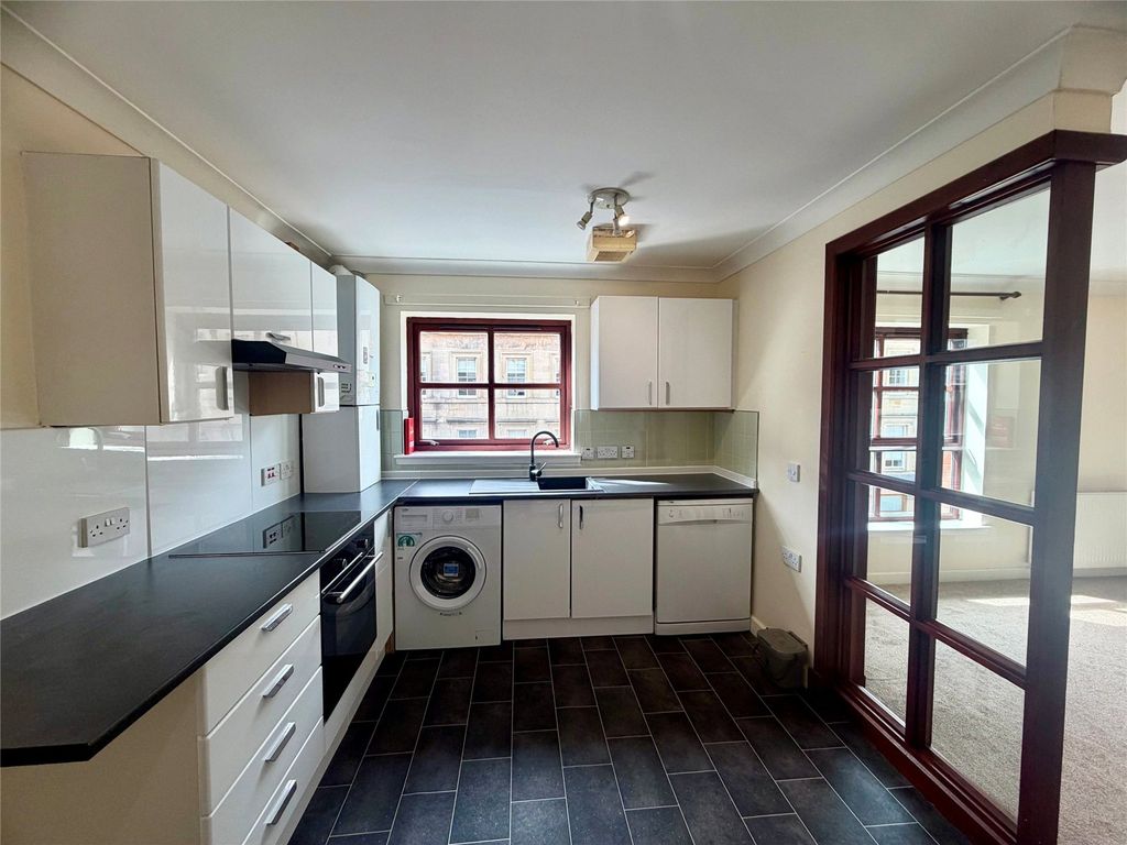 Property photo 3 of 19 Picture No. 38
