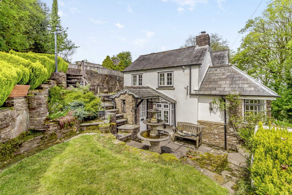 Property photo 1 of 37