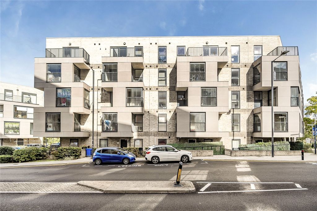 Property photo 1 of 18 Picture No. 23