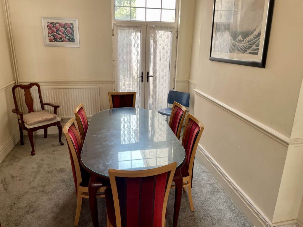 Property photo 2 of 20 Dining Area