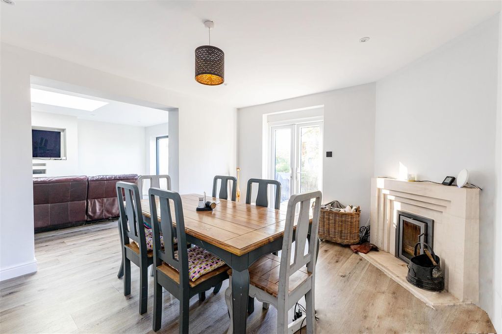 Property photo 2 of 27 Img_8351.Jpg