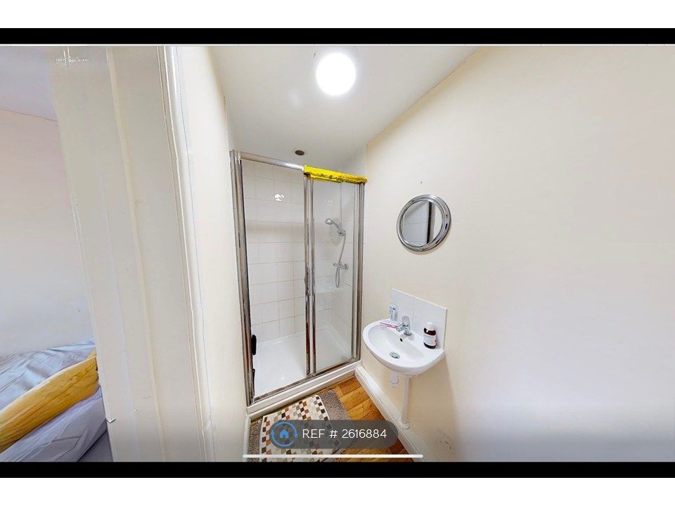 Property photo 3 of 9 Shower Room